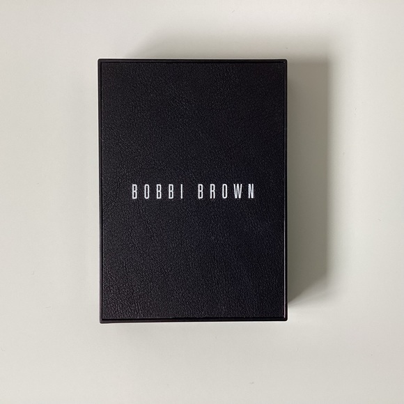 Bobbi Brown Essential Multicolour Eye Shadow Palette, Warm Cranberry - Picture 4 of 5